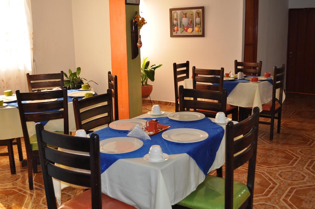 Hotel Confortel Armenia  Buitenkant foto
